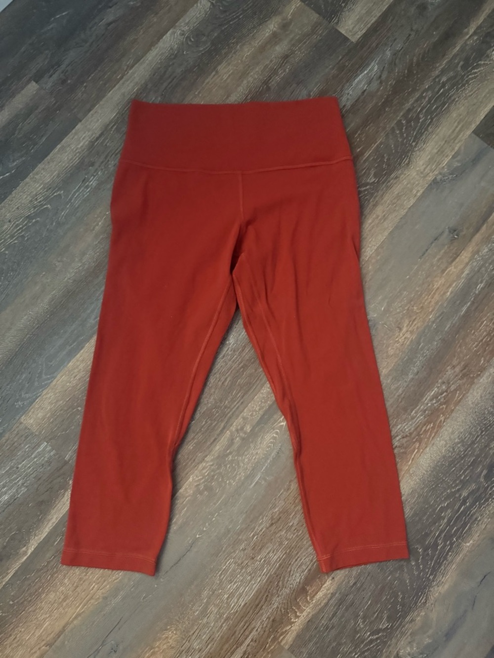 lululemon athletica Rust Color Capri Leggings